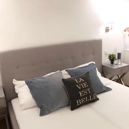 Zeus Design Loft Apartments Wenen Buitenkant foto